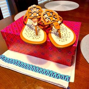 Tory Burch Miller - Scalloped